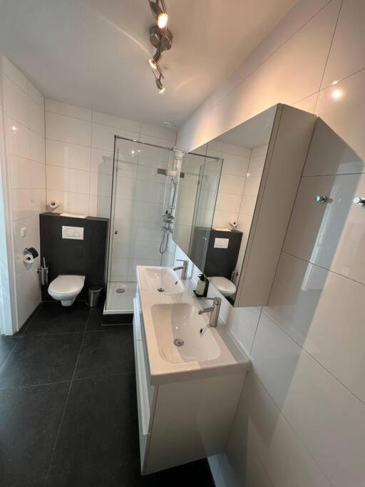 אוברווין Cala Bassa Beach Boutique Apartments - Beach View מראה חיצוני תמונה